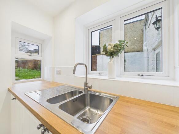 CAM01721G0-PR0115-STILL022