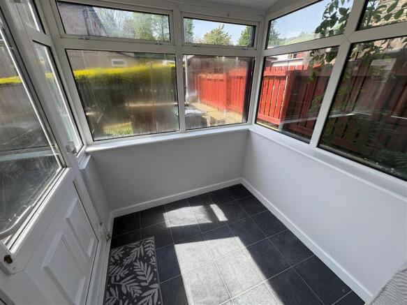 3 bed Terraced for sale Image 4