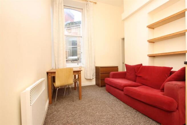 Living area.JPG