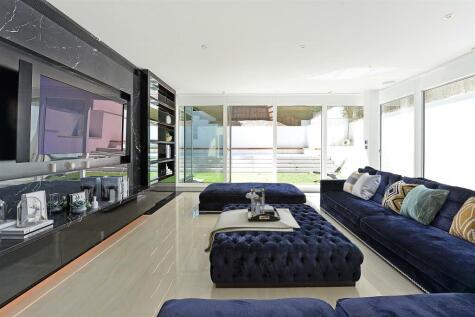 West Heath Road, Hampstead, NW3