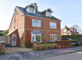 4, Westfield Road, Lymington SO41 3PY