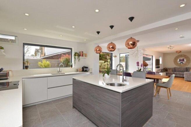 Kitchen/Dining Rm