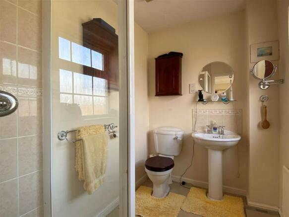 En Suite Shower Room