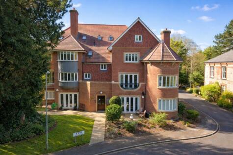 Yew Lodge, Greystones Drive, Darlington