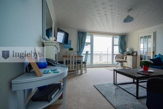 2 bed Apartment for sale Image 5
