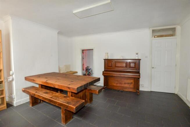 Dining Room 2.jpg