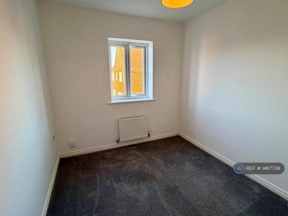 3 bed Semi-Detached to rent Image 11