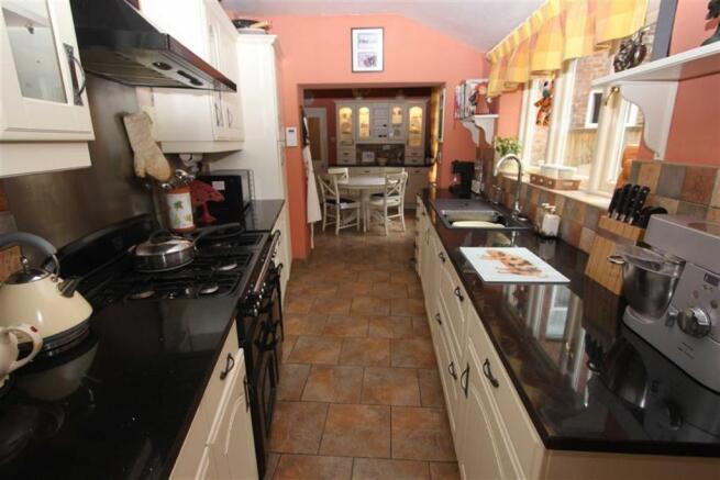 BREAKFAST KITCHEN