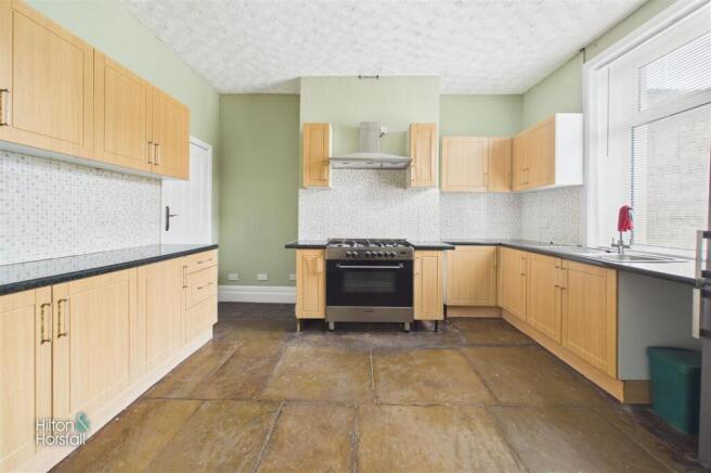 3 bed Terraced for sale Image 7