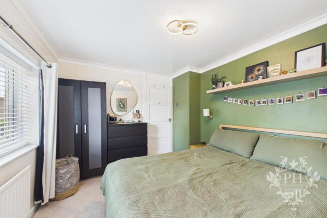 2 bed Semi-Detached for sale Image 8