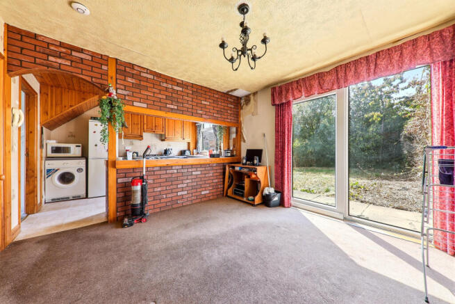 3 bed Semi-Detached for sale Image 11