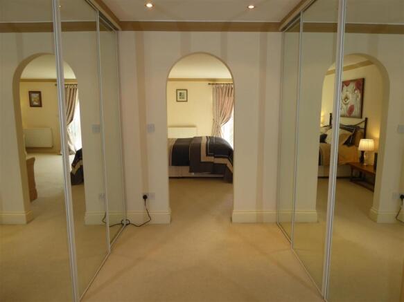DRESSING ROOM