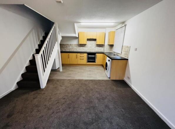 Kitchen 1.jpg