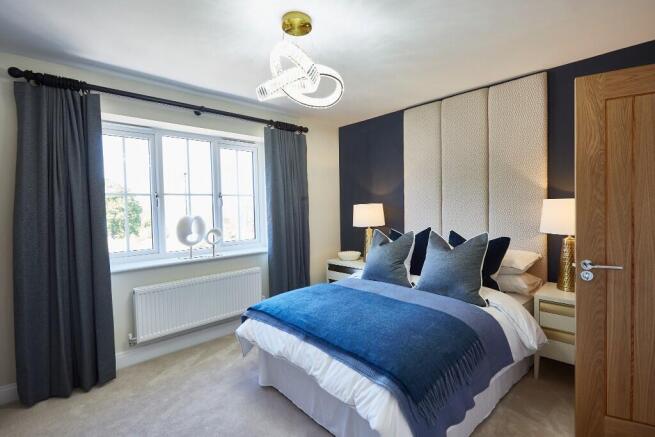 5 bed Detached for sale Image 12
