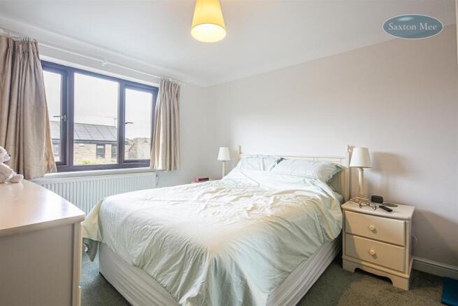 3 bed Semi-Detached for sale Image 9