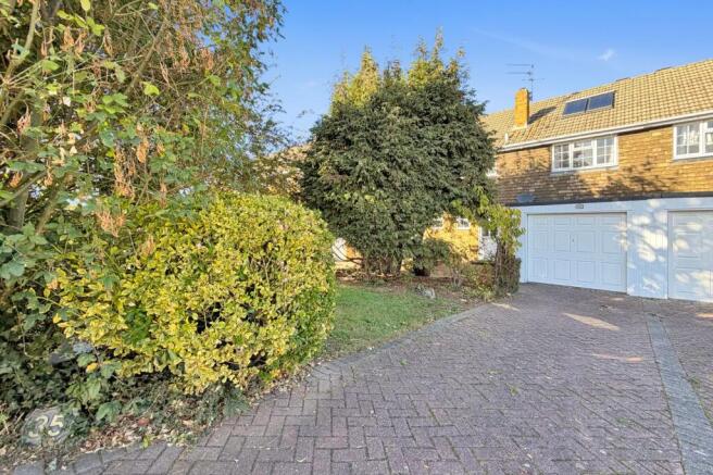 3 Bedroom Terraced in ME8 8JG