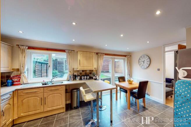 KITCHEN & DINING ROOM