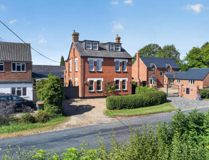 Stud Farm House, Station Road, Stanbridge, LU7