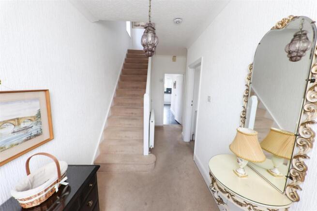 3 bed Semi-Detached for sale Image 7