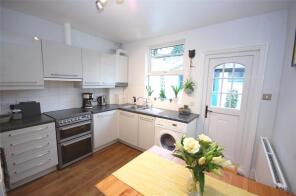 4, College Terrace, Finchley, London N3 1DT
