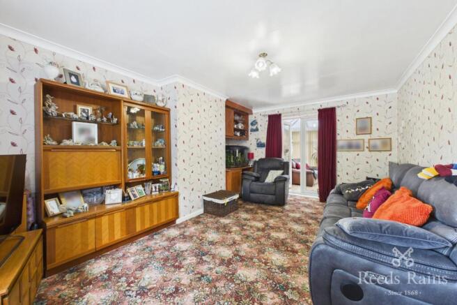3 bed Semi-Detached for sale Image 8