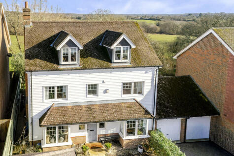 Ashengate Way, Five Ash Down