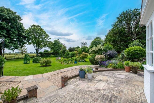Seating/garden area