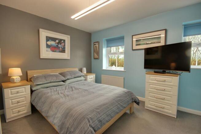 Bedroom 1 (Double)