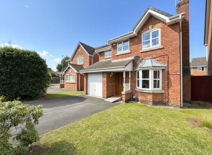 Hever Grove, Huddersfield, HD5