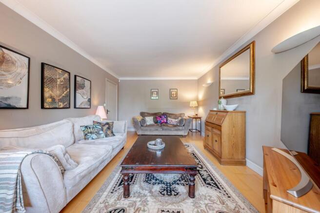 3 bed Terraced for sale Image 6