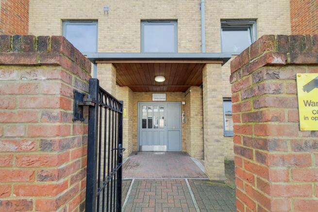 Photo 11