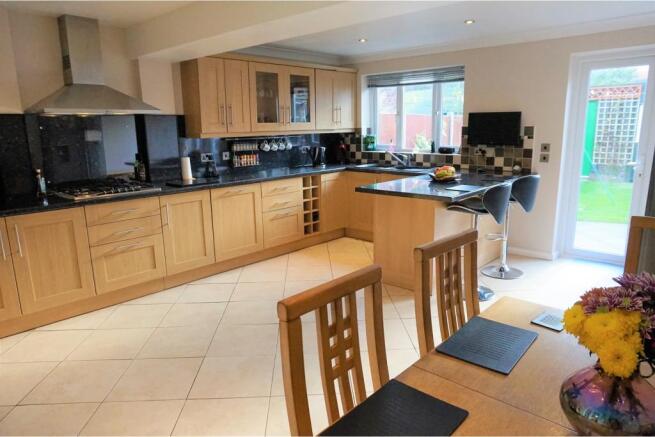 Kitchen / Diner