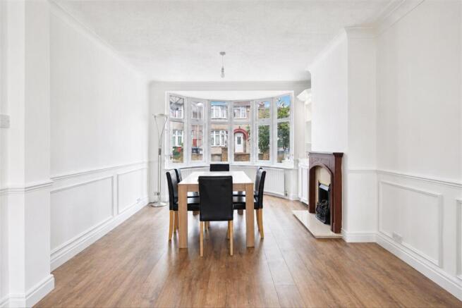 35 Chestnut Grove - 2W98045J7h8AwS8bz6db.jpg