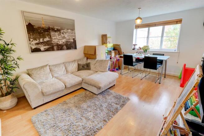 Living/Dining Room