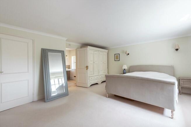 Principal bedroom