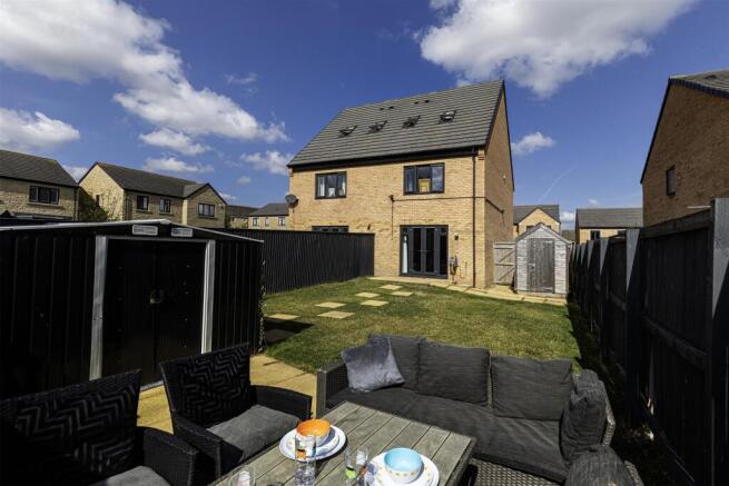 3 bed Semi-Detached for sale Image 4