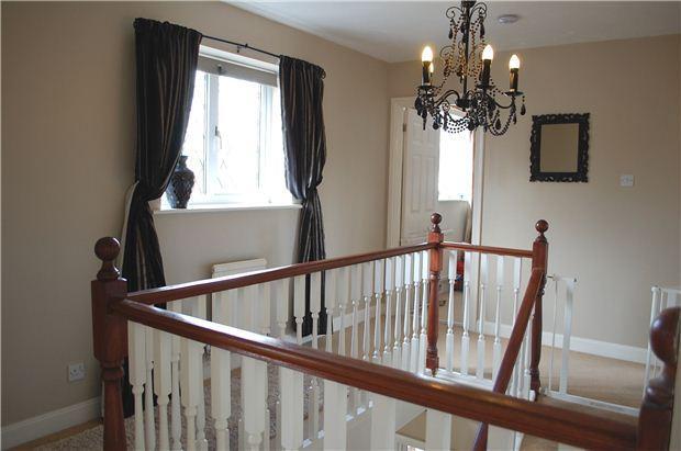 Galleried landing