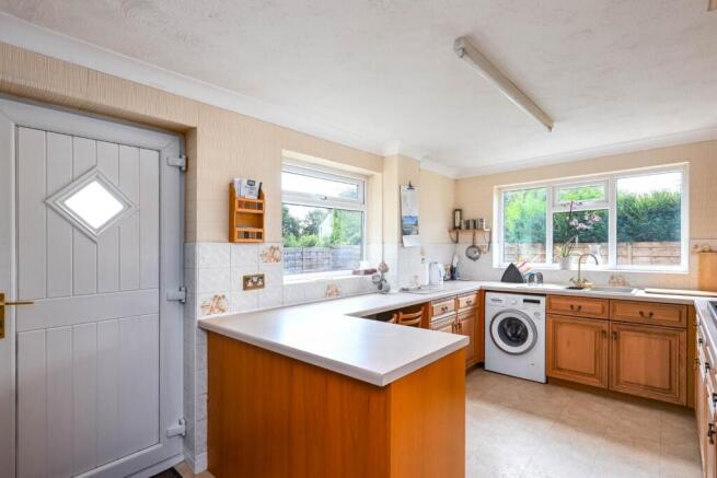 3 bed Detached for sale Image 7