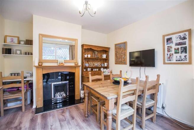 Kitchen / dining roo