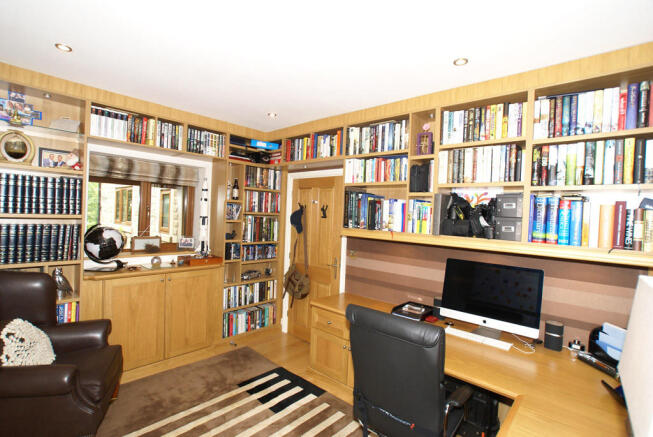 Photo 16