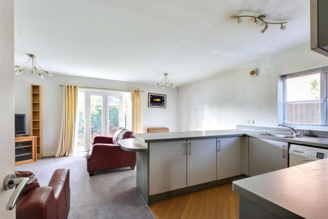 Kitchen Living_1.jpeg