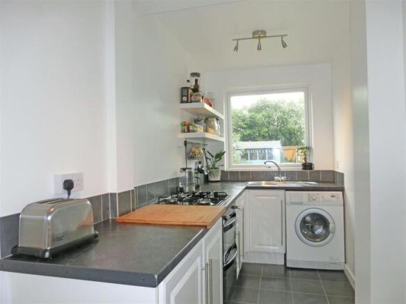 EXTENDED & REFITTED KITCHEN DINER