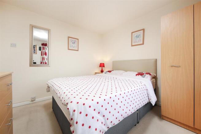 Bed2.2.jpg