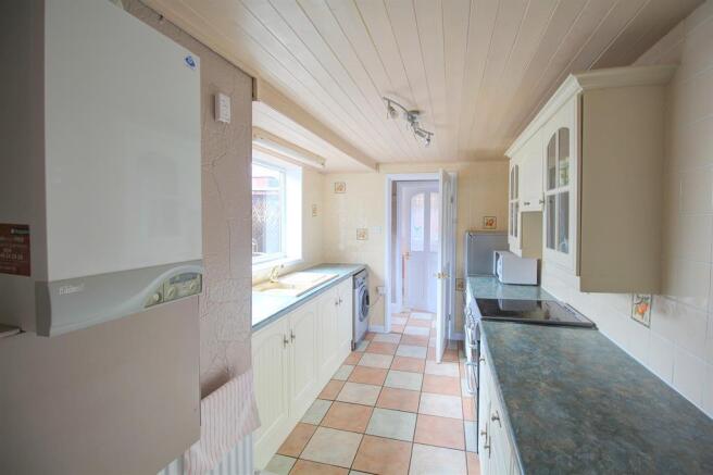 Kitchen Image 2