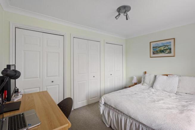 3 bed House for sale Image 11