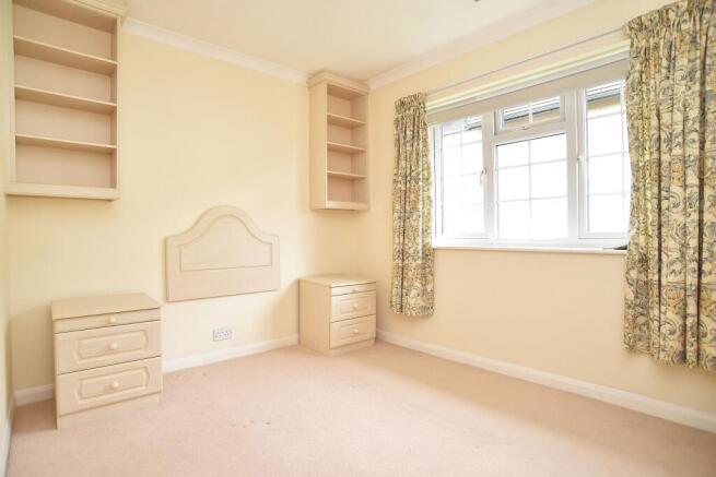 2 bed Flat for sale Image 11