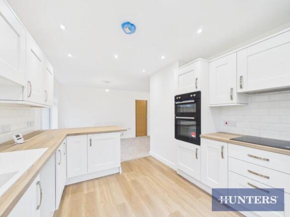3 bed Detached Bungalow for sale Image 4