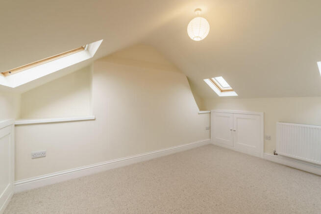 Fourth Bedroom (S...