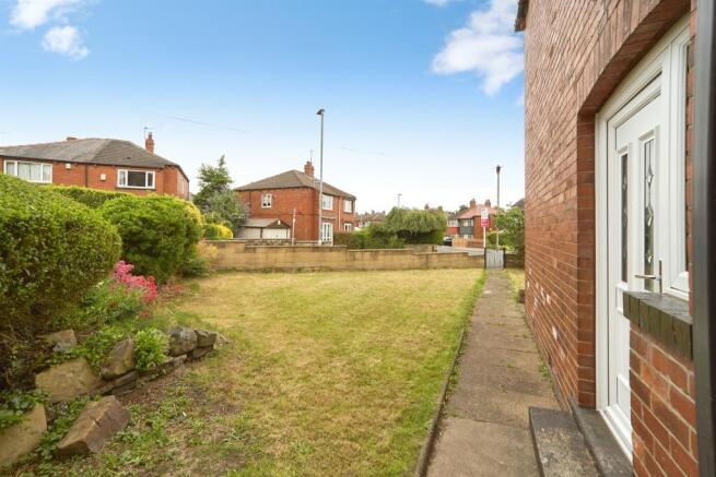 3 bed Semi-Detached for sale Image 7