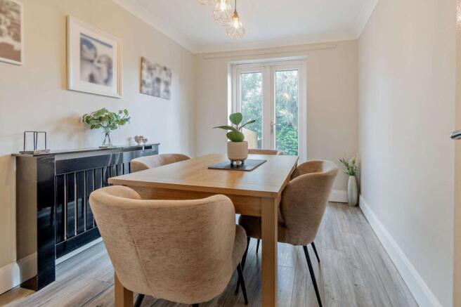 4 bed Detached for sale Image 7